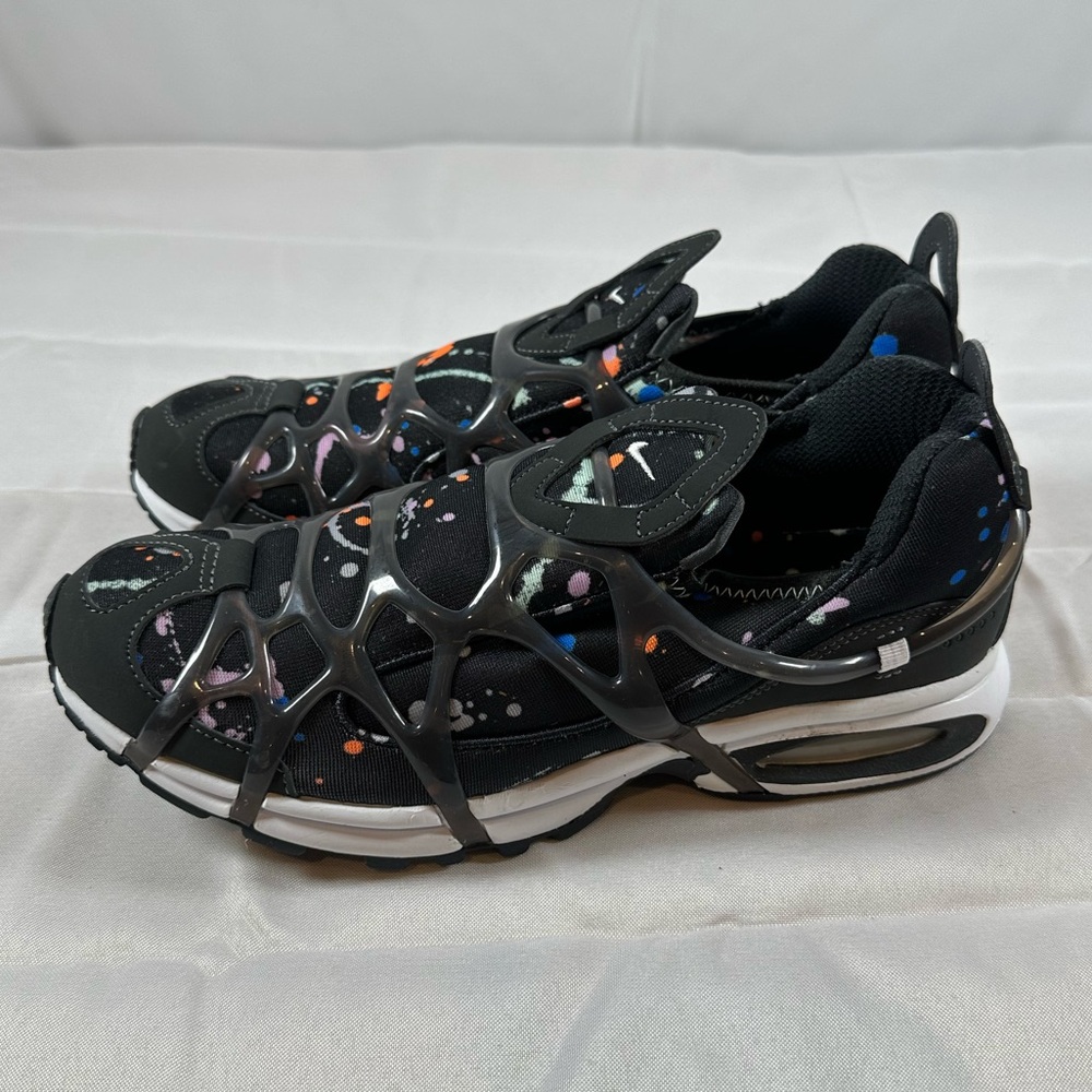 Nike Men’s Air Kukini SE Paint Splatter Athletic Shoes